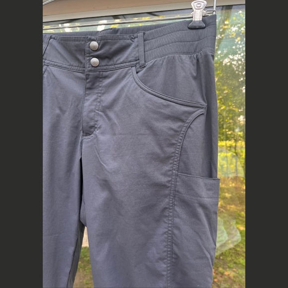 Title Nine Recycled Clamber 2.0 Hiking Capris in Indigo Blue Women's Size 12 - Picture 2 of 11